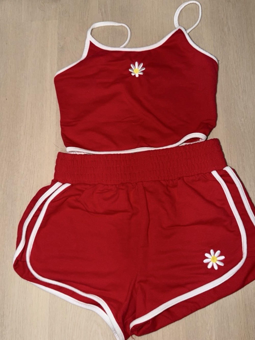 Red & White Daisy Matching Set